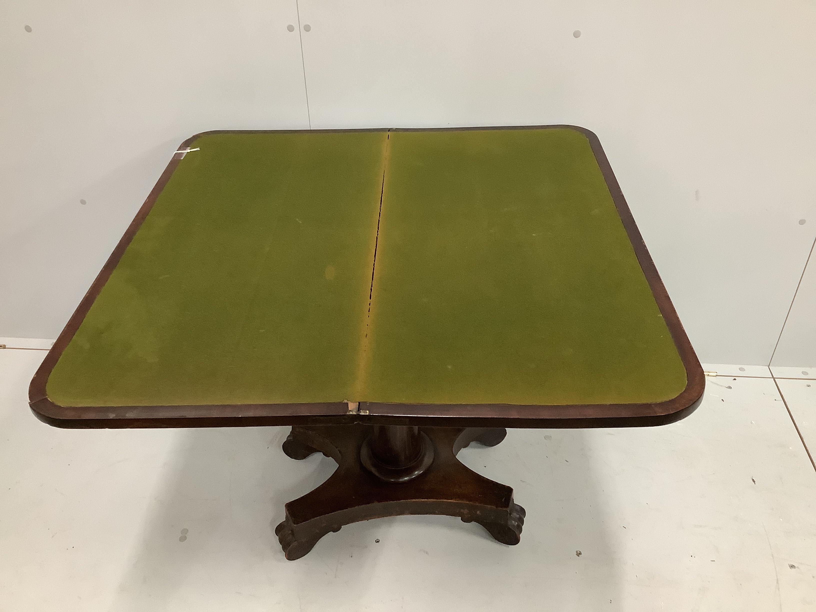 An early Victorian rosewood banded mahogany folding card table, width 90cm, depth 45cm, height 73cm